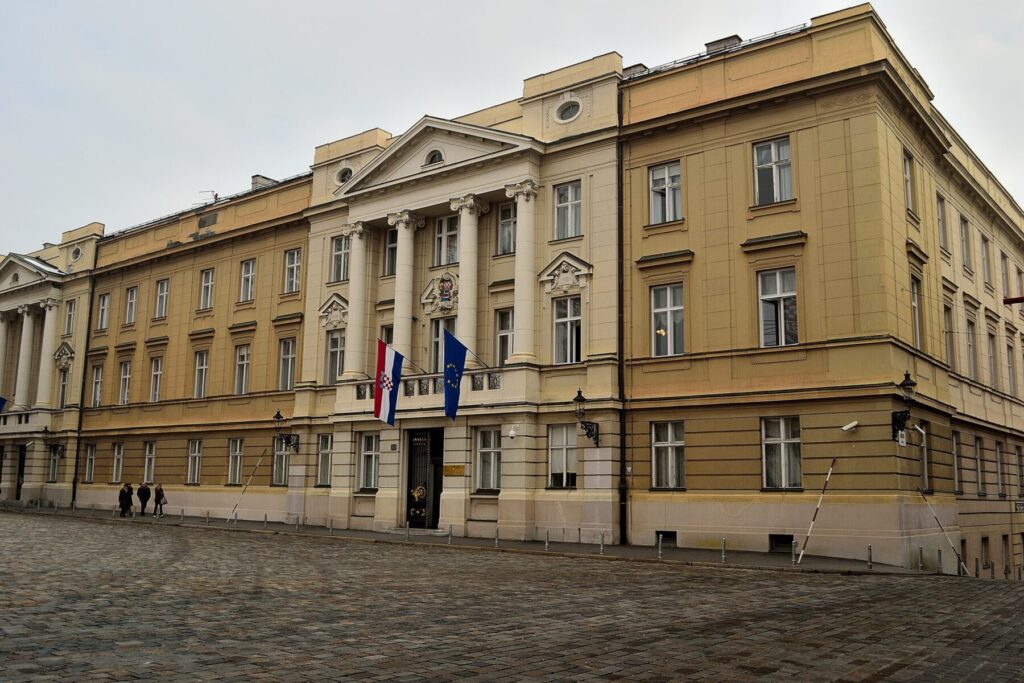 Hrvatski sabor u Zagrebu – otvoreno pitanje o praksi anonimnih prijava